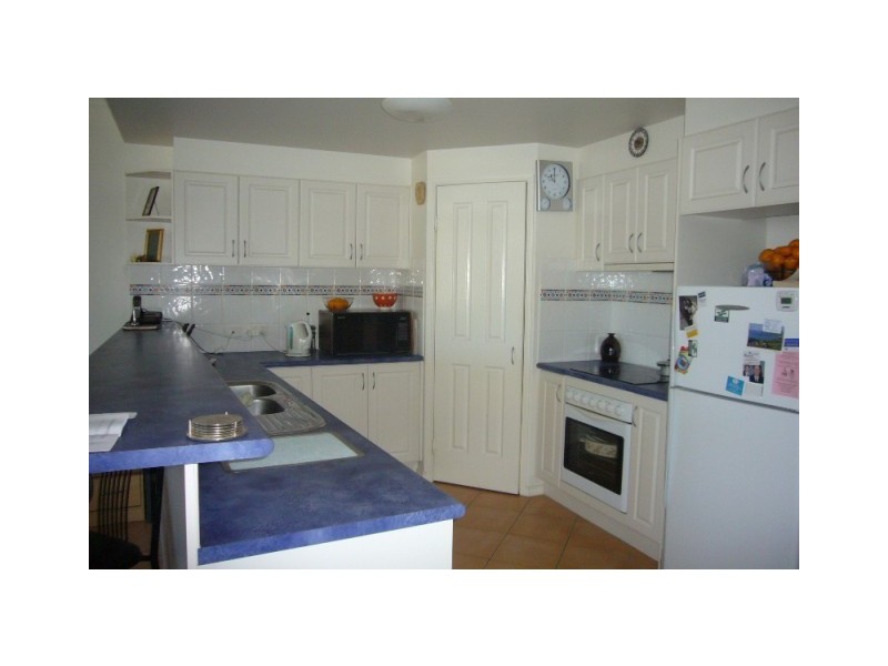 2/6 Broadmeadows Road, Maroochydore QLD 4558