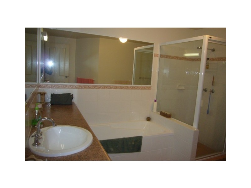 2/6 Broadmeadows Road, Maroochydore QLD 4558