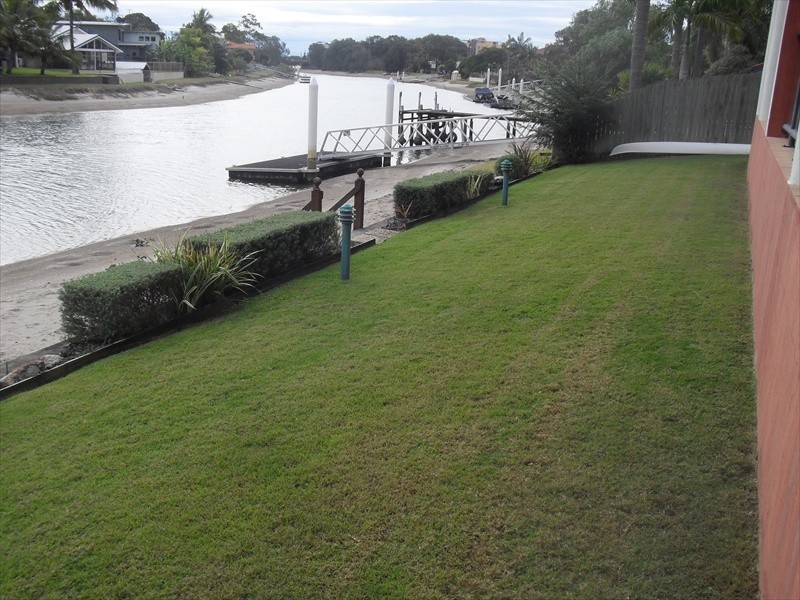 2/6 Broadmeadows Road, Maroochydore QLD 4558