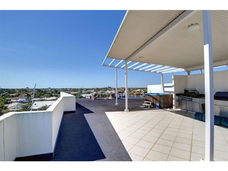 410/11 Nicklin Way, Minyama QLD 4575