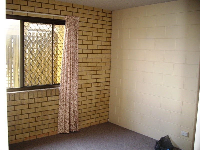 2/2 Barooga Crescent, Mooloolaba QLD 4557