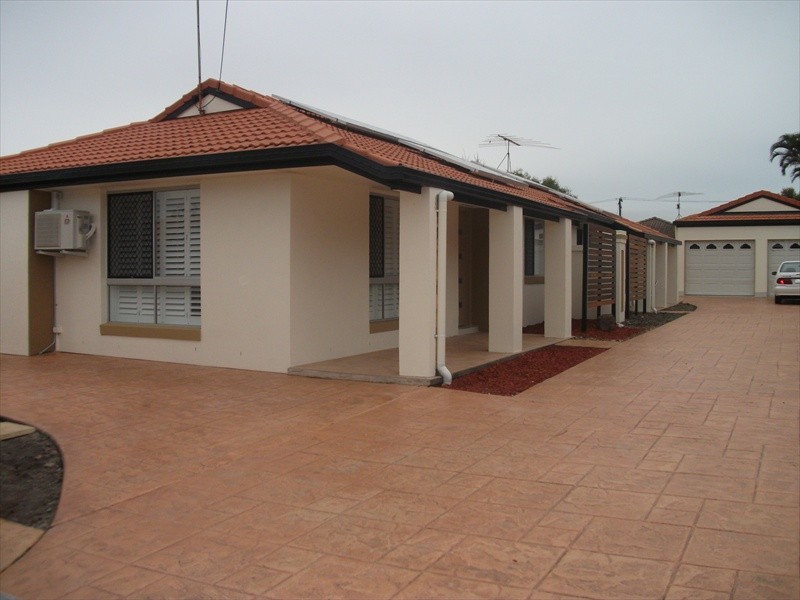 1/5 Mirrool Street, Warana QLD 4575