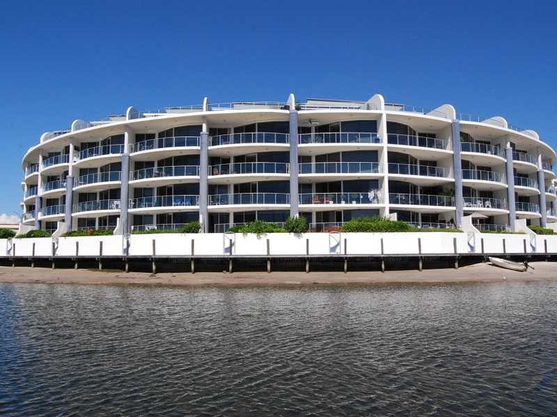 409/11 Nicklin Way, Minyama QLD 4575