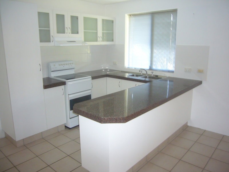 2/88 Amarina Avenue, Mooloolaba QLD 4557