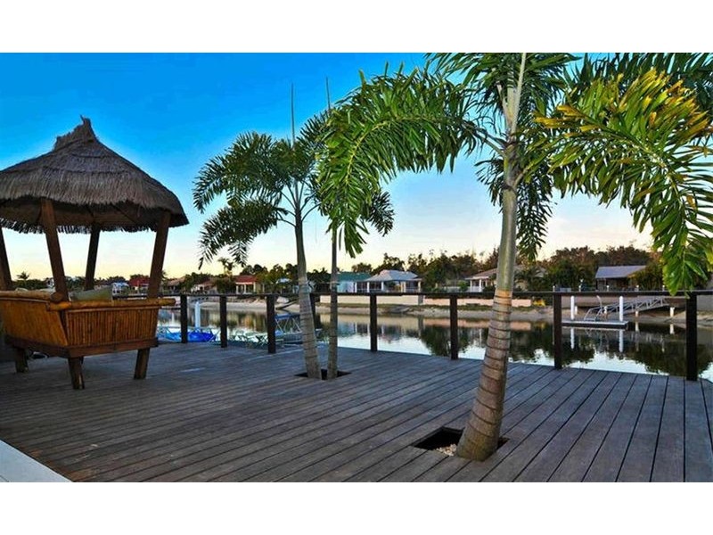 102 Maroochy Waters Drive, Maroochydore QLD 4558