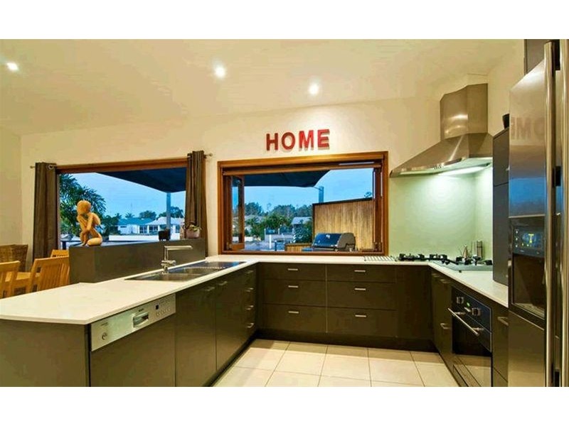 102 Maroochy Waters Drive, Maroochydore QLD 4558