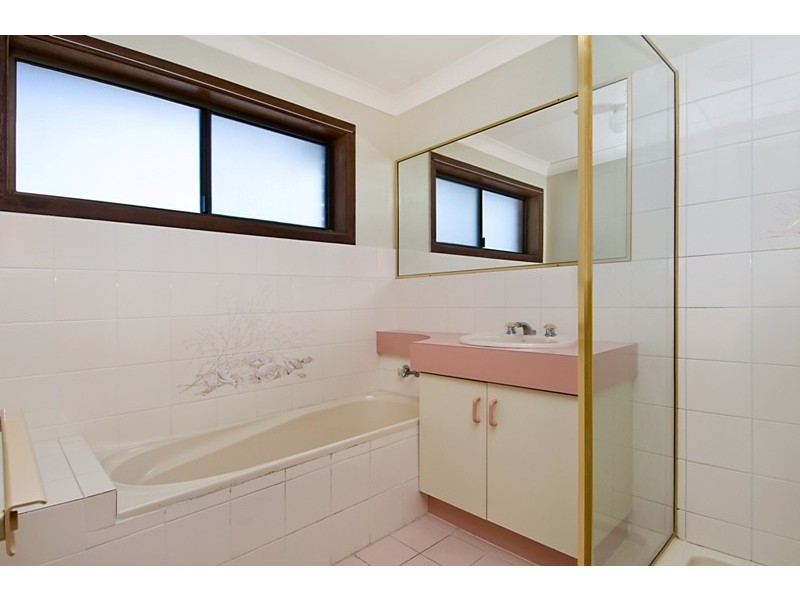 1 Warrina Court, Mooloolaba QLD 4557