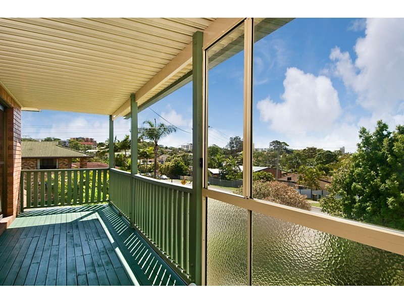 1 Warrina Court, Mooloolaba QLD 4557