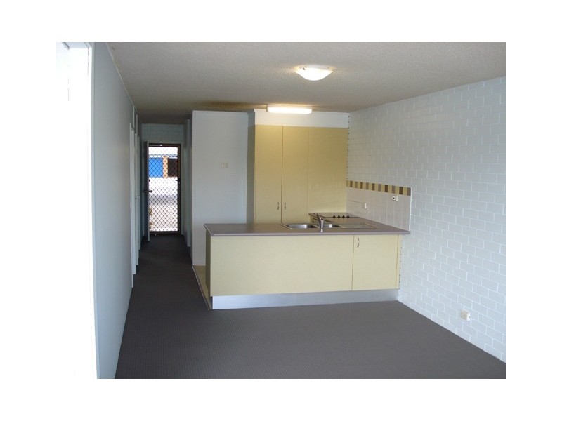 2/11-13 Pangarinda Place, Mooloolaba QLD 4557