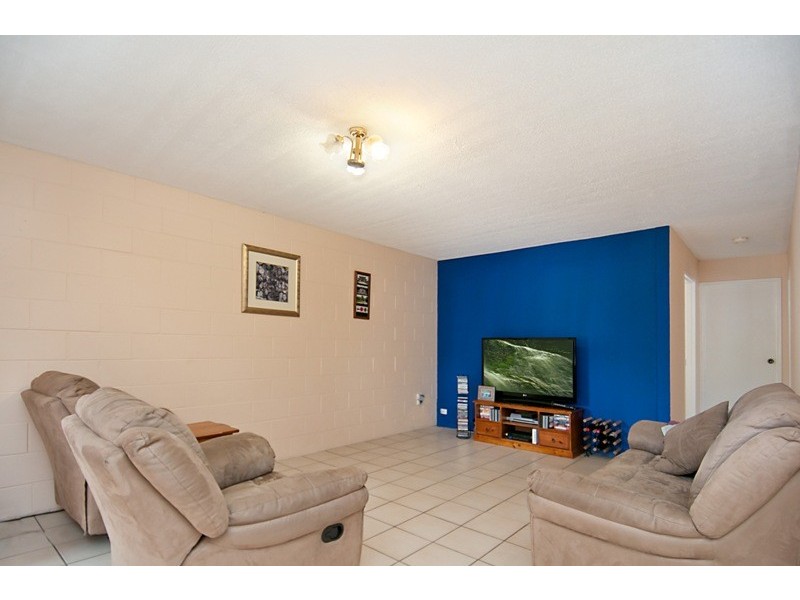 2 / 88 Amarina Avenue, Mooloolaba QLD 4557