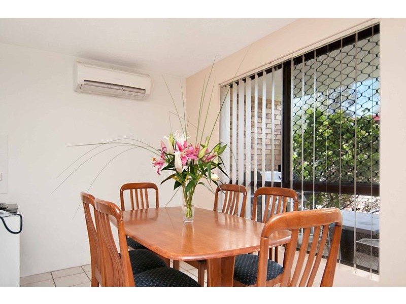 2 / 88 Amarina Avenue, Mooloolaba QLD 4557