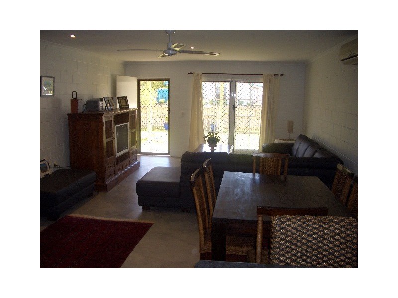 37 Lawrence Street, Mooloolaba QLD 4557