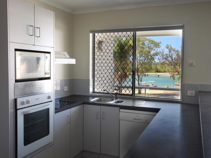 9/71 Bradman Avenue, Maroochydore QLD 4558