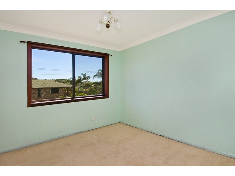 1 Warrina Court, Mooloolaba QLD 4557