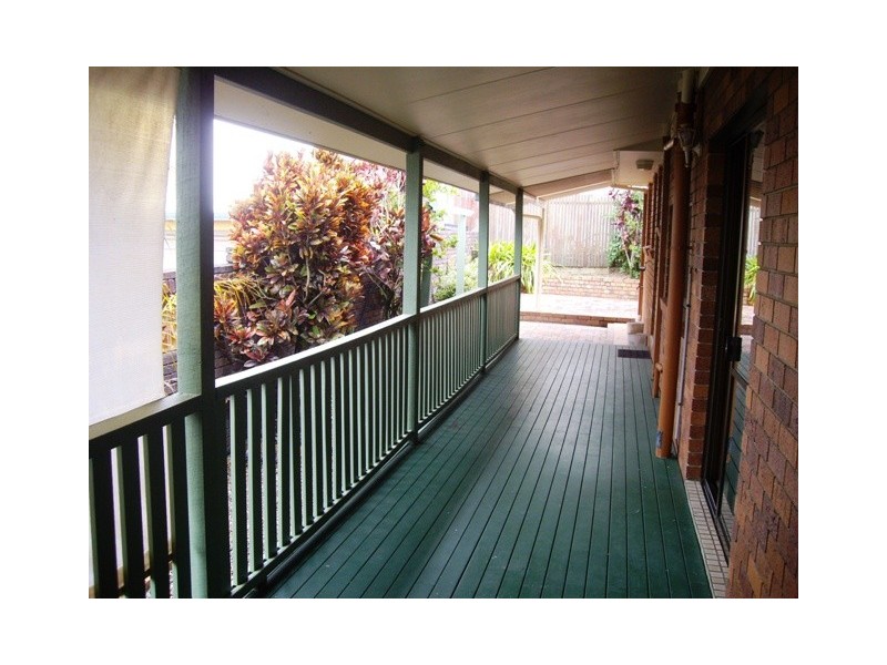 1 Warrina Court, Mooloolaba QLD 4557