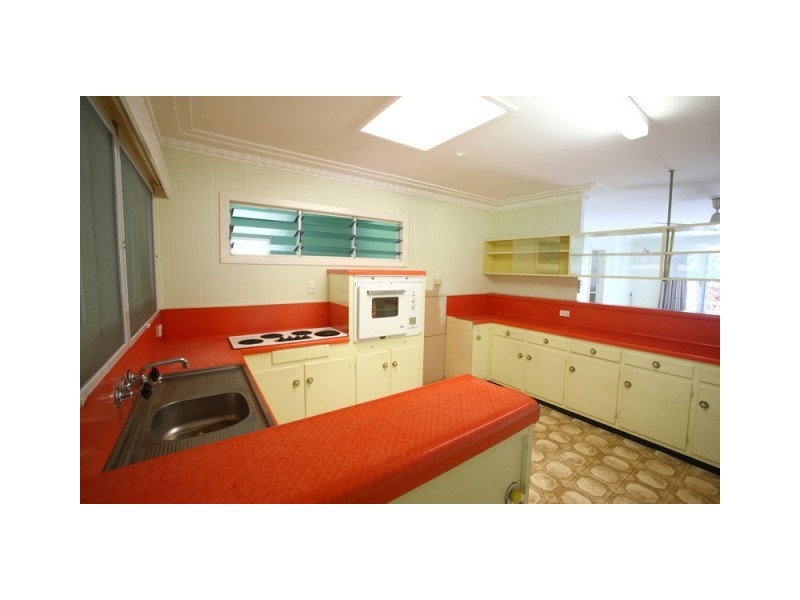 43 Memorial Avenue, Cotton Tree QLD 4558