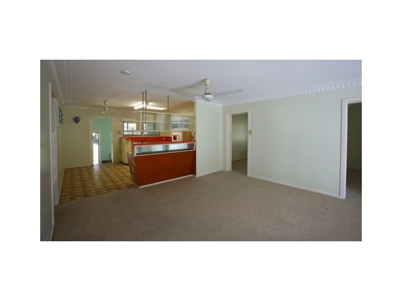 43 Memorial Avenue, Cotton Tree QLD 4558