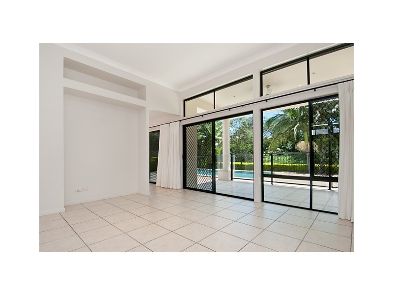 8 Pampling Place, Twin Waters QLD 4564