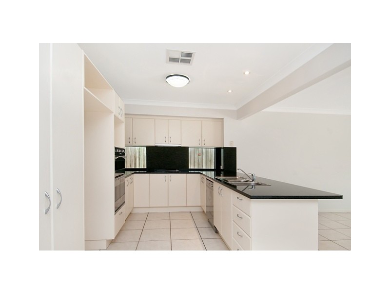 8 Pampling Place, Twin Waters QLD 4564