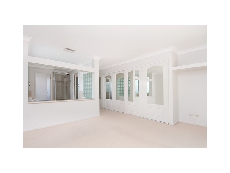 8 Pampling Place, Twin Waters QLD 4564