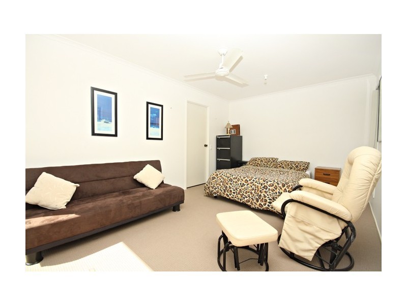 6 Yakola Parade, Alexandra Headland QLD 4572