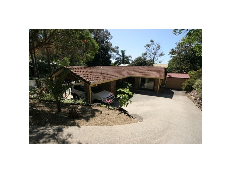 6 Yakola Parade, Alexandra Headland QLD 4572