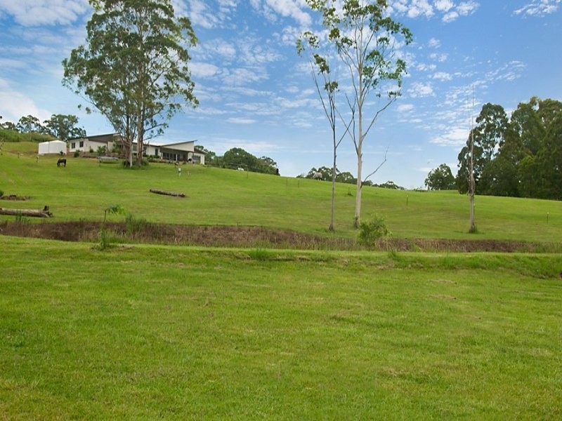 220 Diddillibah Road, Woombye QLD 4559