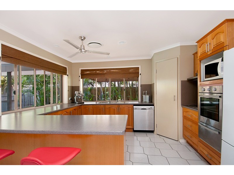 8 White Dove Court, Wurtulla QLD 4575