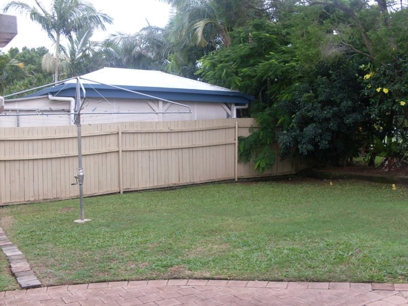21 Palm Drive, Mooloolaba QLD 4557