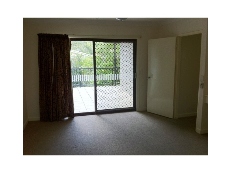 2/5 Tombarra Street, Mooloolaba QLD 4557