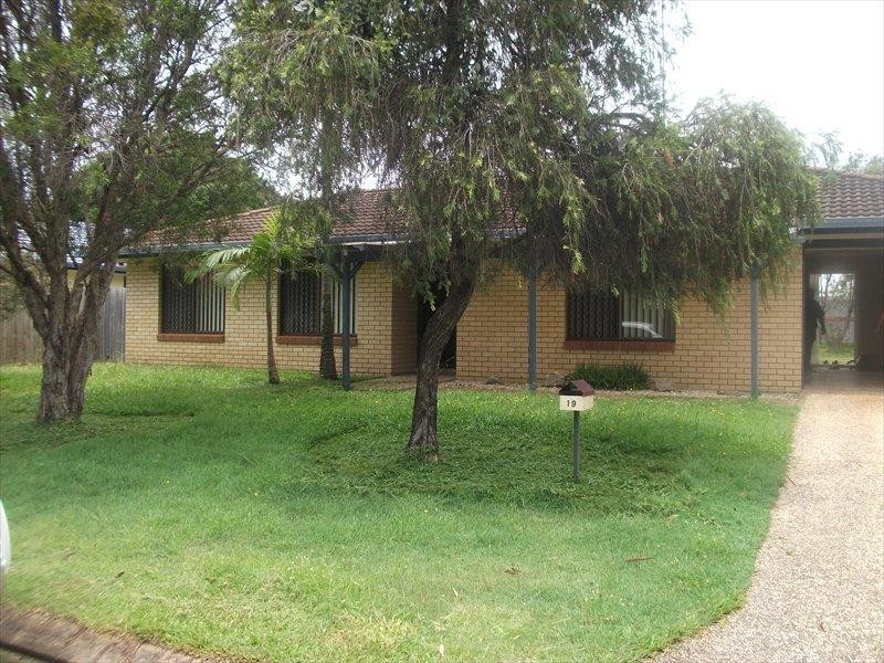 19 Balyarta Crescent, Mooloolaba QLD 4557