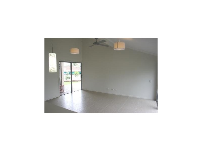 7 Allunga Court, Mooloolaba QLD 4557