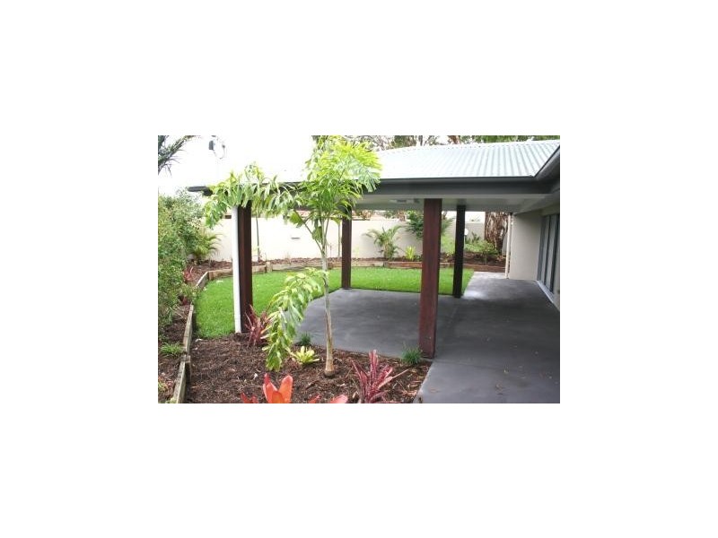 7 Allunga Court, Mooloolaba QLD 4557