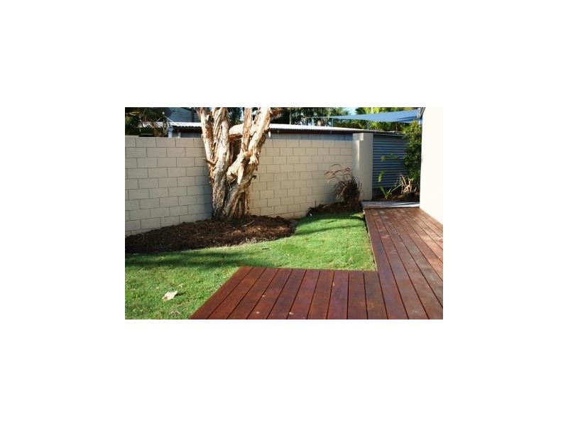 7 Allunga Court, Mooloolaba QLD 4557