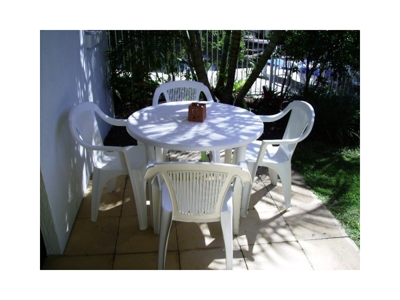 1/274 Alexandra Parade, Alexandra Headland QLD 4572