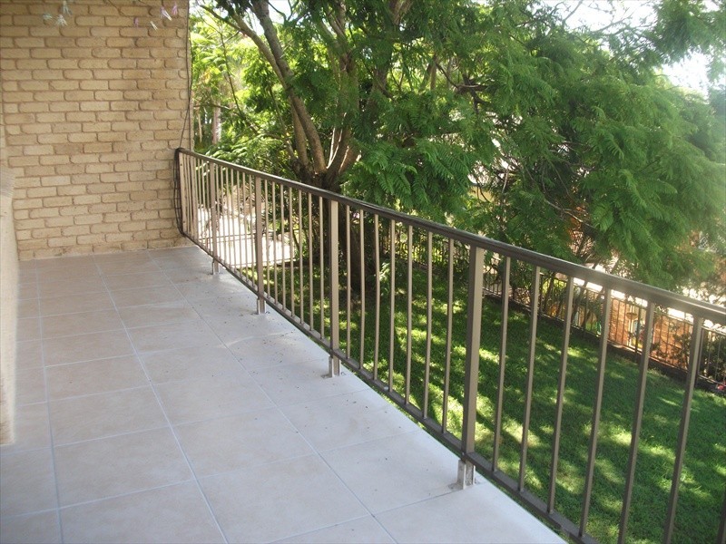 2/87 Buderim Avenue, Mooloolaba QLD 4557