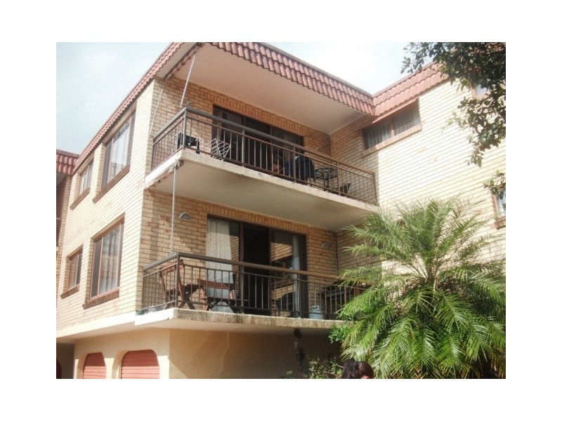 2/36 Toorumbee Drive, Mooloolaba QLD 4557