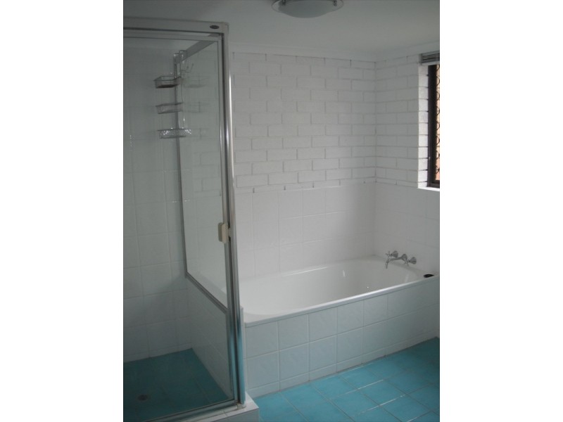 2/36 Toorumbee Drive, Mooloolaba QLD 4557