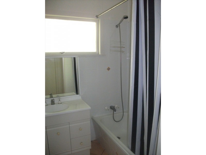 28 Canberra Terrace, Caloundra QLD 4551