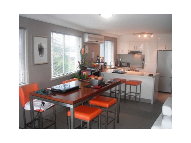 5/90 River Esplanade, Mooloolaba QLD 4557