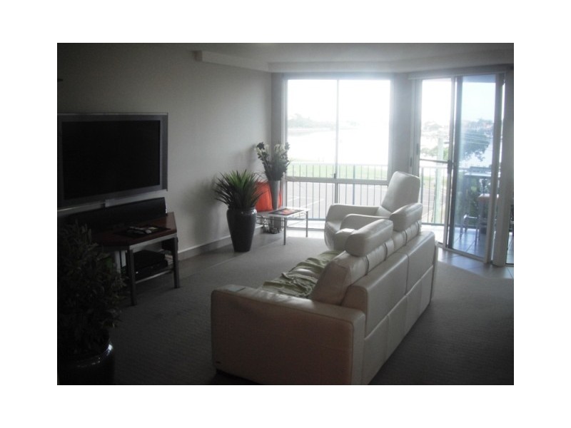 5/90 River Esplanade, Mooloolaba QLD 4557