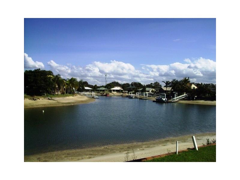 1/15 Pangarinda Place, Mooloolaba QLD 4557