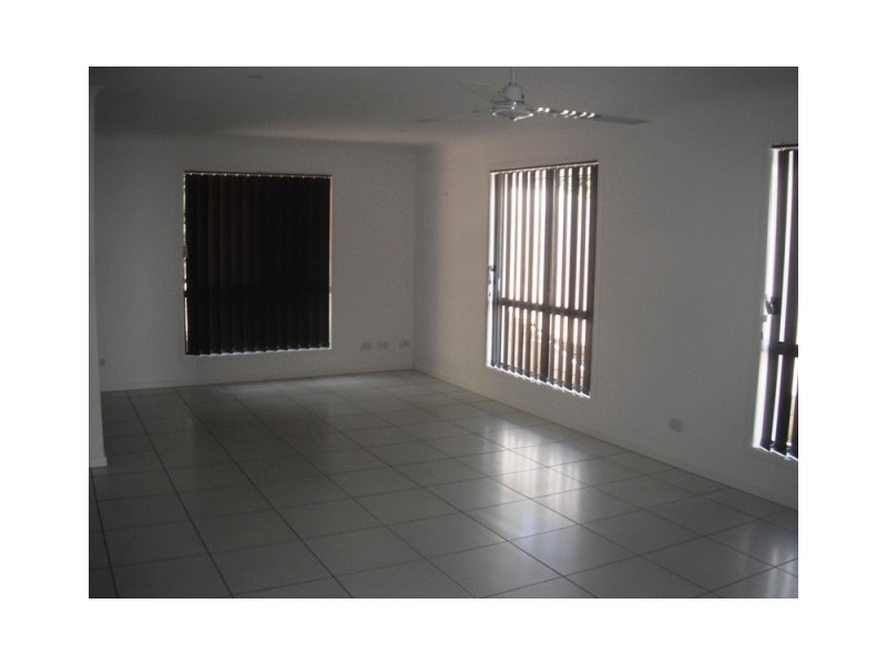 76 Frogmouth Circuit, Mountain Creek QLD 4557