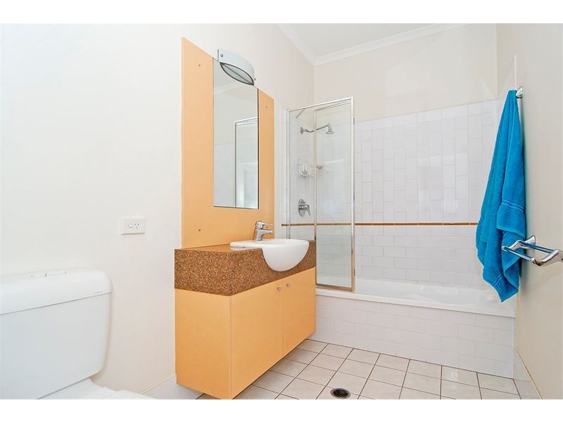 Villa 22, 1 Lakehead Dve, Sippy Downs QLD 4556