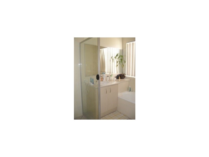 10 Irving Place, Sippy Downs QLD 4556