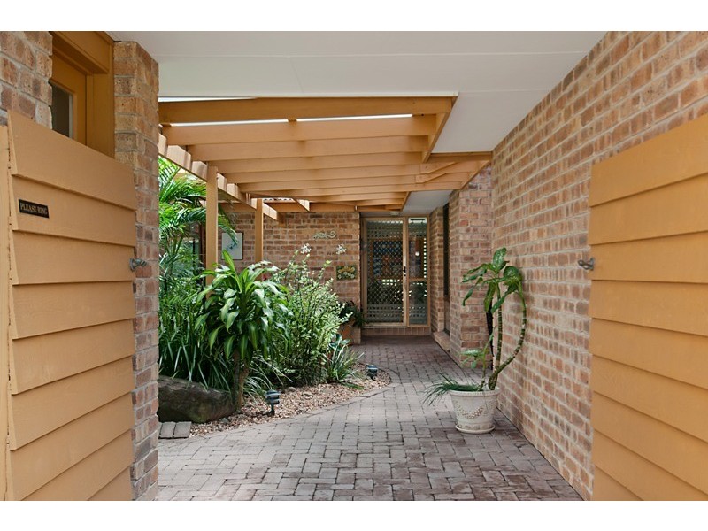 94 Karawatha Drive, Mountain Creek QLD 4557