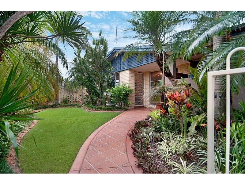 4 Baringa Street, Warana QLD 4575