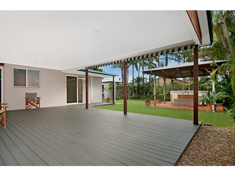 4 Baringa Street, Warana QLD 4575