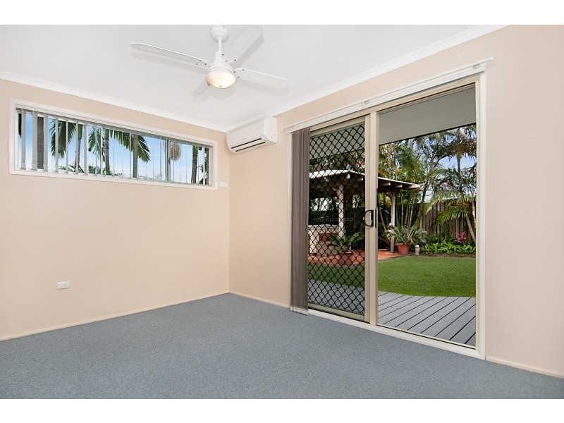 4 Baringa Street, Warana QLD 4575