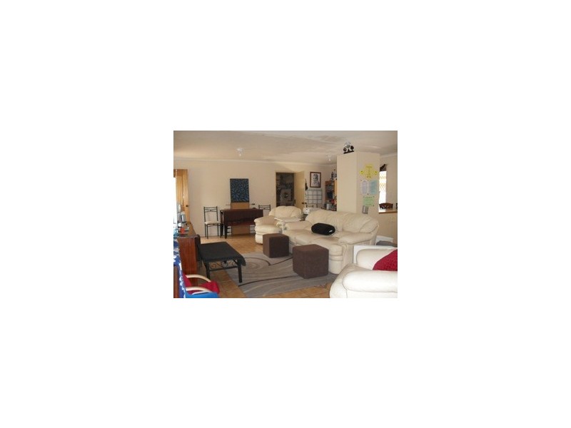2 Blackwood Street, Maroochydore QLD 4558